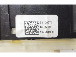 Ручка стеклоочистителей E1109575, 252604496R   Renault Twingo III