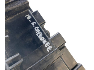 Блок предохранителей  68425203AB, P68425203AB   Jeep Grand Cherokee    