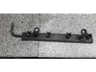 Топливная рампа Mitsubishi Colt