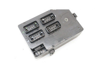 Блок предохранителей LJA2822AF Jaguar XK8 - XKR