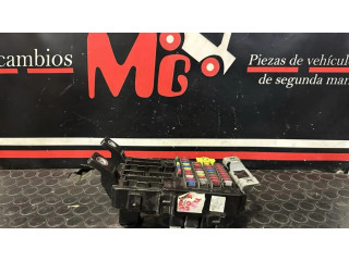 Блок предохранителей 919501G010 KIA Rio