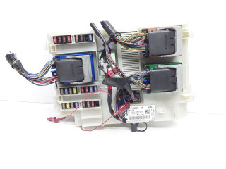 Блок предохранителей 31343677, BG9T14C256GA Volvo S60