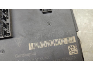 Блок комфорта 7PP907064HL Porsche Cayenne (92A)