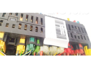 Блок предохранителей 357937039, 357937039 Volkswagen Golf III