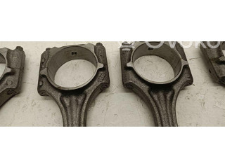  Поршень с шатуном    Audi A3 S3 8P  