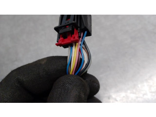 Зеркало электрическое правое Audi A6 S6 C4 4A 1994-1997 года