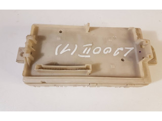 Блок предохранителей 05368J23 Mitsubishi L200