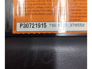 Подушка безопасности водителя P30721915, 31370550   Volvo V70