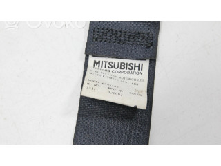 Задний ремень безопасности