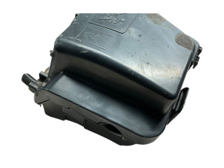 Блок предохранителей 243809584R, M0U7103 Dacia Sandero II