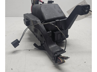 Блок предохранителей GX7314A076DA Jaguar XE