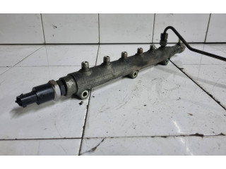 Топливная рампа 8658252, 002130L1   Volvo S80   для двигателя D5244T