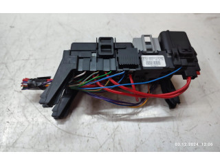 Блок предохранителей 13800159   Volvo V70    