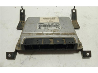 Řídící jednotka 281010284 Nissan Terrano 1992