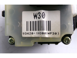 Ручка стеклоочистителей 93420-1H300 KIA Ceed