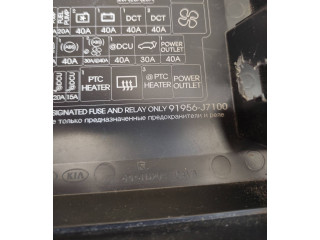 Блок предохранителей  91956J7100   KIA Ceed    