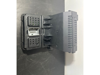 Блок предохранителей 30765148, 28024617   Volvo XC90    