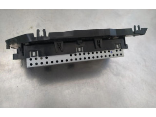 Экран/ дисплей / маленький экран Mercedes-Benz GLK (X204)