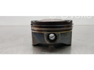 Píst 1310124050 Toyota Corolla E160 E170 M20A