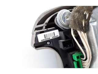 Подушка безопасности водителя 8686290, 30642028   Volvo V70