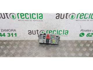 Блок предохранителей 50513353 Alfa Romeo 166