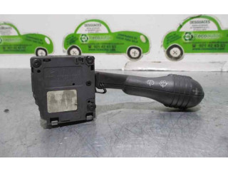 Ручка стеклоочистителей 7700832722, 61570014   Renault Twingo I