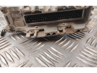 Блок управления двигателем ECU 0261200760, 1H0907311F Volkswagen Golf III 1996