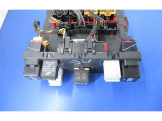 Блок предохранителей Volkswagen Jetta V