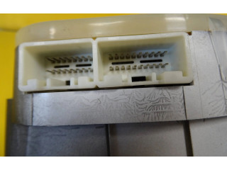 Панель приборов GE6WE Mazda 626