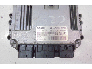 Блок управления двигателем Блок управления 9657061180, 9657061180 Alpine C2