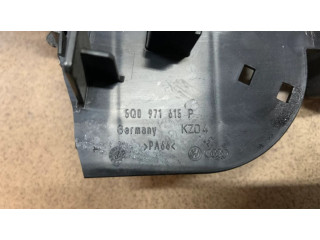 Другая деталь отсека двигателя