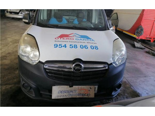 Блок предохранителей 51867698, 51867698 Opel Combo D