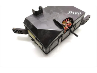 Блок предохранителей 91274-2C180   Hyundai Coupe    