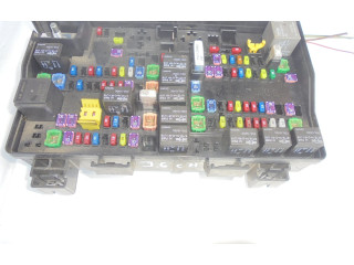 Блок предохранителей 68194607AD   Jeep Grand Cherokee    