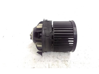 Pojistková skříňka Вентилятор печки Peugeot 308 SW 2008