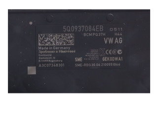 Pojistková skříňka Řídící jednotka BSM 5Q0937084EB Volkswagen T-Roc 2021