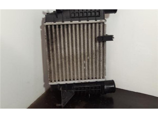 Интеркулер 8200471885 Renault Clio III