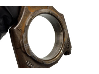 Píst 079B   Audi A8 S8 D4 4H     