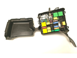 Блок предохранителей 9671924480 Citroen C3 Aircross