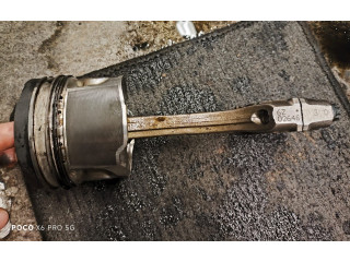 Píst 02647, 02646   Toyota RAV 4 (XA30)     