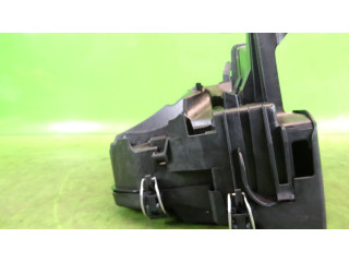   Pojistková skříňka    Infiniti Q30 2018