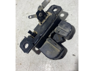 Замок багажника     Volkswagen Caddy 2011 - 2016 года