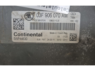 Блок управления двигателя 03F906070KG Skoda Fabia Mk2 (5J)