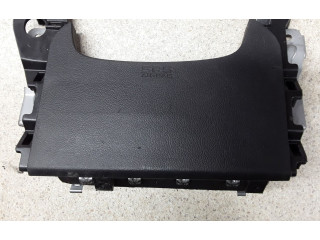 Подушка безопасности для колен 7030A31753 Mitsubishi Outlander