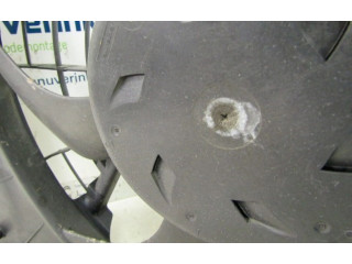 Комплект вентиляторов     9801666680, 9801666680    Peugeot 2008 I 