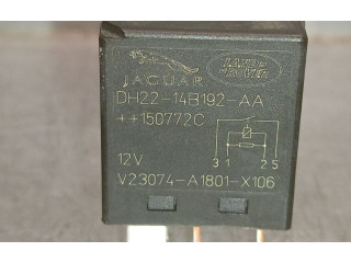 Блок предохранителей DH2214B192AA, V23074A1801X106 Jaguar XE