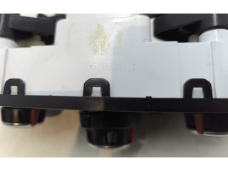 Блок управления климат-контролем 275102784R   Dacia Lodgy