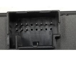 Блок управления климат-контролем 83A820047G Audi A1