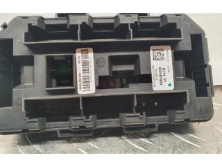 Pojistková skříňka 922487904 BMW 1 F20 F21 2012