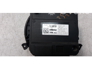 Вентилятор печки 4M1820021A Audi A4 Allroad B9